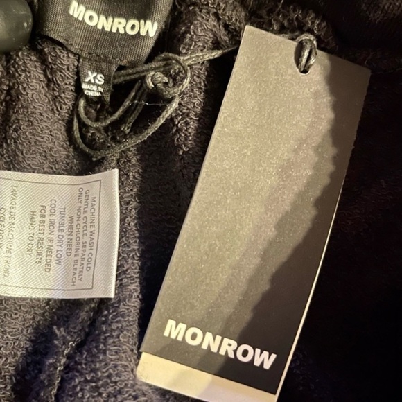 Monrow Heart Embroidered Sweatpants in Black- XS,S - Picture 9 of 10